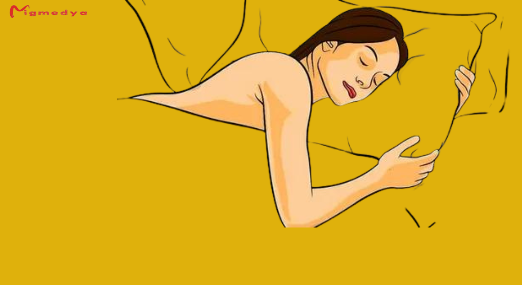 If You Sleep Naked Tonight, Here’s The Surprising Effect It’ll Have on Your Body